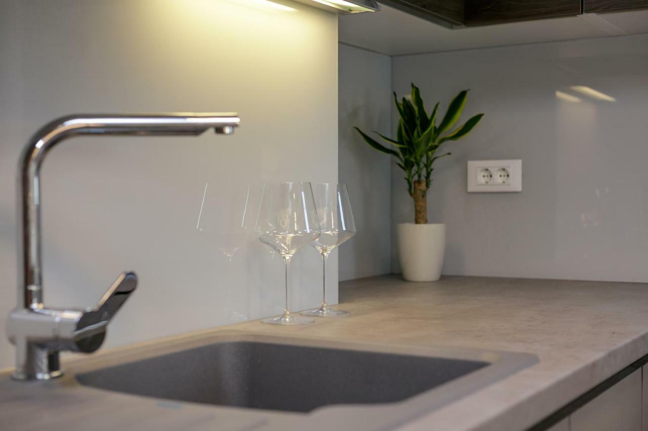 פודסטראנה Luxury Apartments Argola מראה חיצוני תמונה