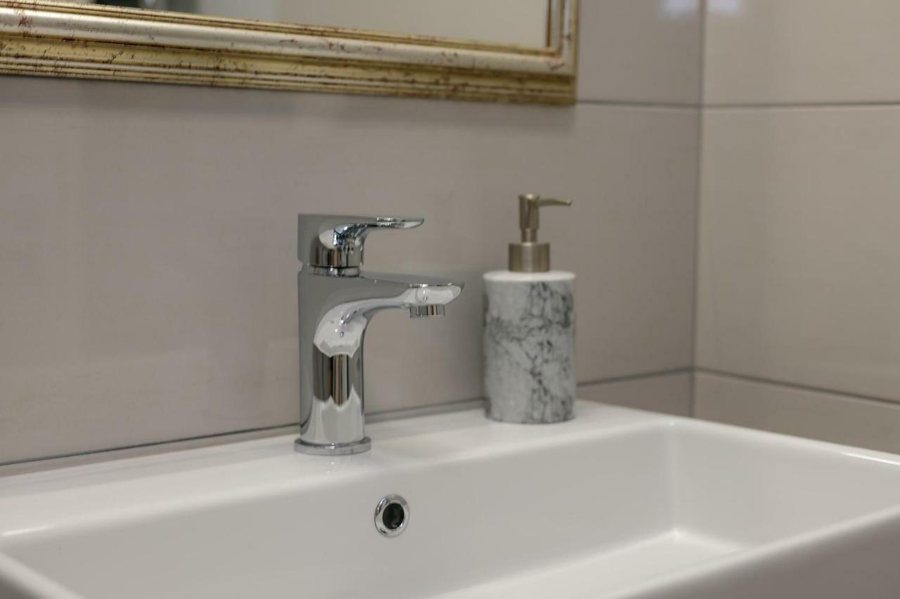 פודסטראנה Luxury Apartments Argola מראה חיצוני תמונה